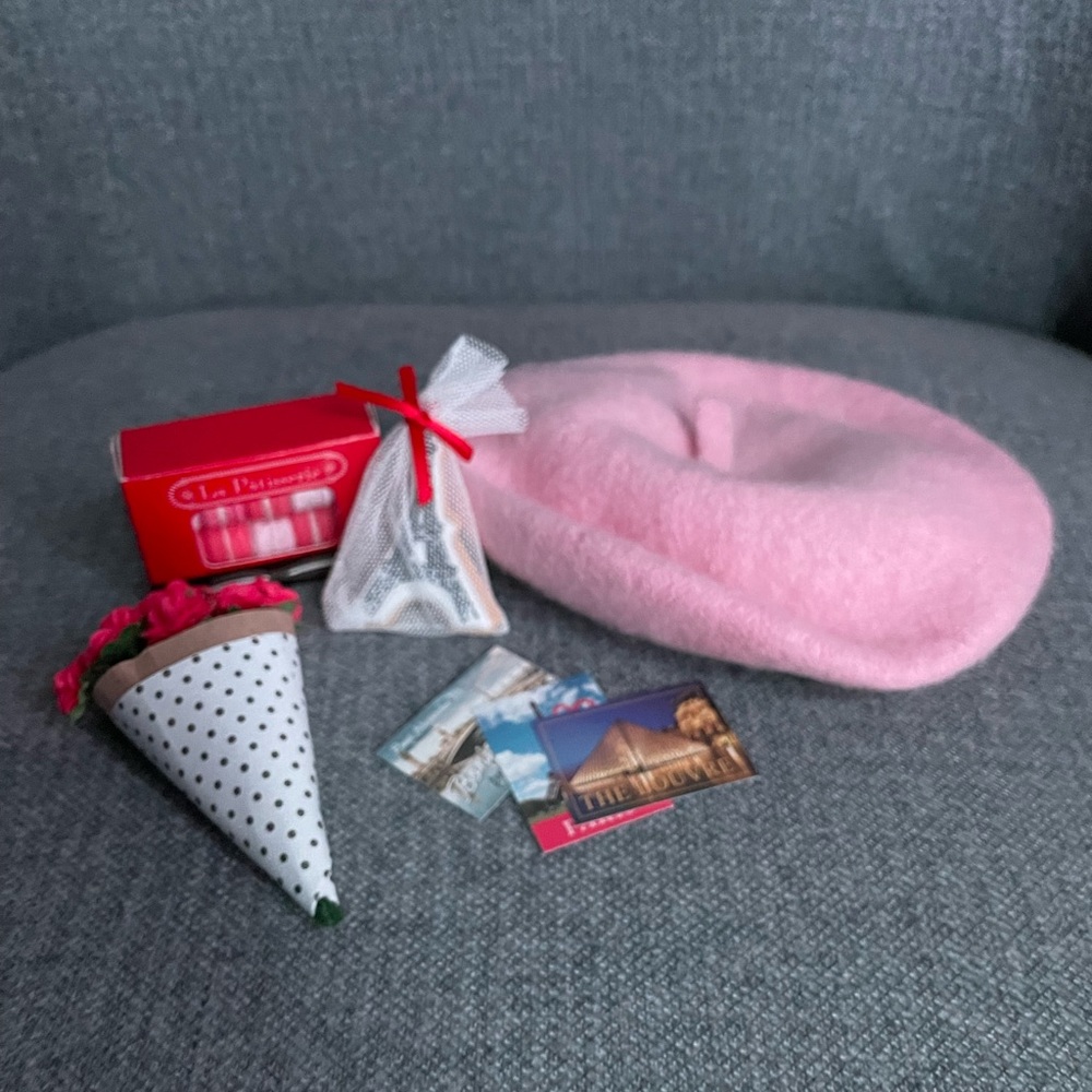 American Girl Grace’s welcome gifts